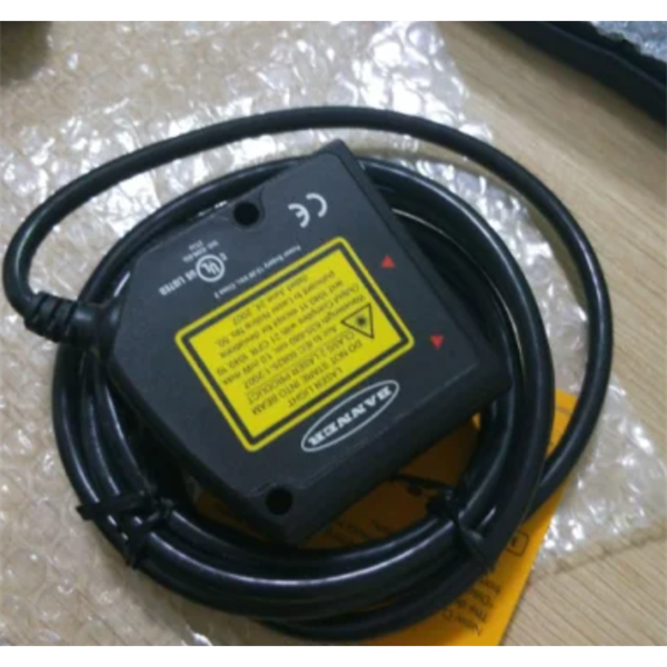 BANNER邦納堅固耐用全能型光電傳感器Q4X系列Q4XFKLAF110-Q8